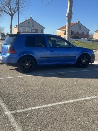 Volkswagen Golf 2000