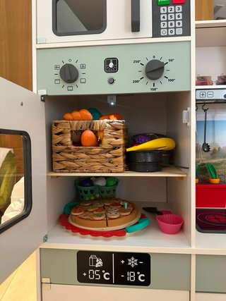 Cocinita de juguete casi nueva