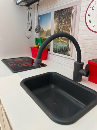 Cocinita de juguete casi nueva