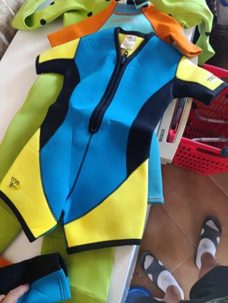 Lote Traje de neopreno infantil