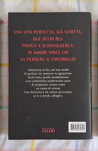 Strangely mine. Stranamente mio - A.J. Foster