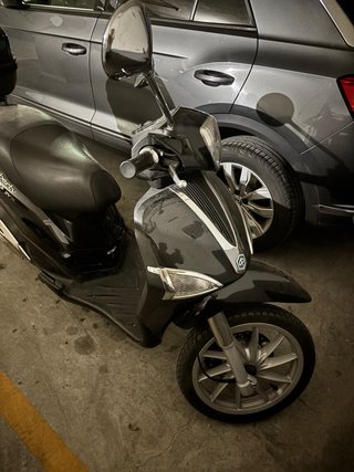 Piaggio Liberty 125cc Scooter Negra