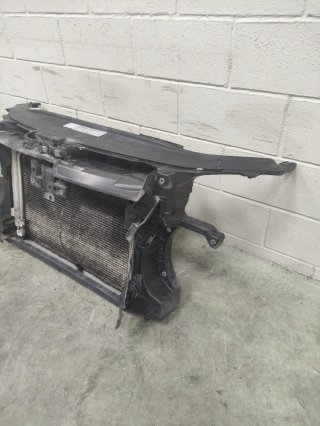 Radiador y soporte frontal VW Passat B7 2.0 TDI