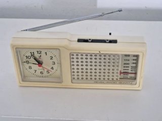 REVEIL-RADIO QUARTZ 1970s