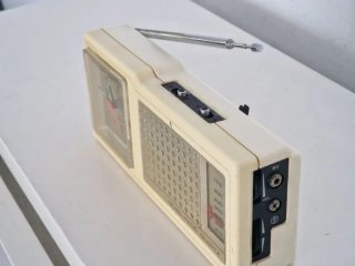 REVEIL-RADIO QUARTZ 1970s
