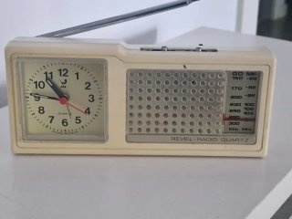 REVEIL-RADIO QUARTZ 1970s