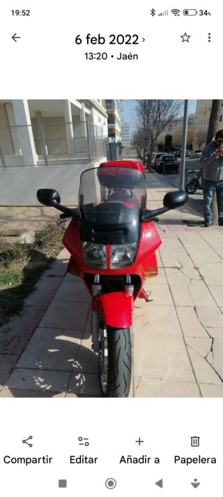 Honda VFR 750 Roja