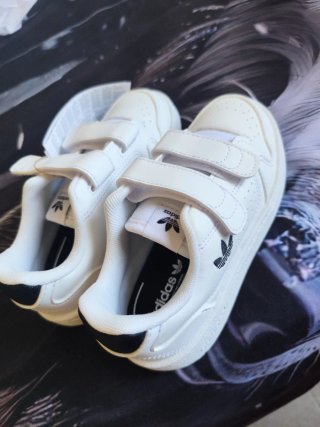Zapatillas Adidas Blancas Velcro Niños Talla 27