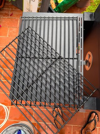 Barbacoa Negra y Plateada