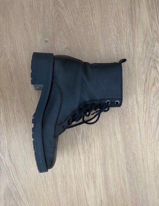 Botas militares negras Massimo Dutti