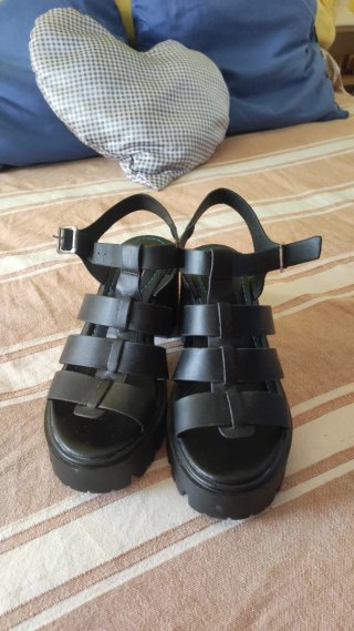 Sandalias Mustang Negras Plataforma