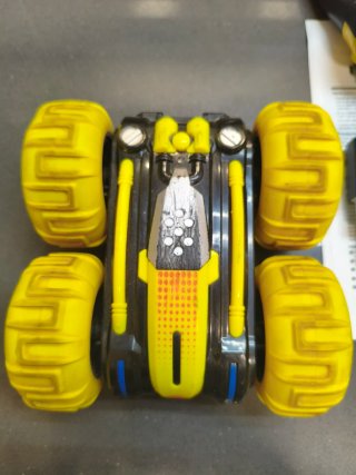 Coche teledirigido doble roll amarillo