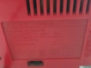 Radio despertador Sony Digicube rojo vintage