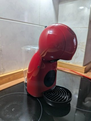Cafetera Dolce Gusto Piccolo XS Roja