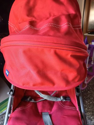 Carro de paseo Chicco rojo