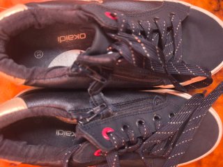 Zapatos niña negros y dorados