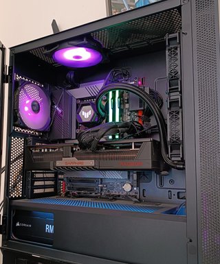 PC Gamer I9-13900k 32GB DDR5 RX 9070 XT