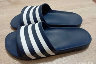 Chanclas Adidas Azul y Blanco