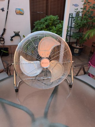 Ventilador HomePlus Metálico Plateado