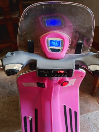 Moto Eléctrica Vespa Rosa Scooter
