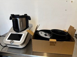 Robot de cocina Ufesa TotalChef