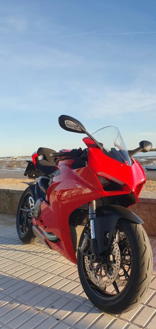 Ducati Panigale V2 2022 10.600km-unico propietario
