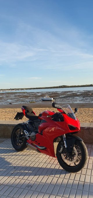 Ducati Panigale V2 2022 10.600km-unico propietario