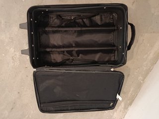 Maleta de viaje Embark negra y gris