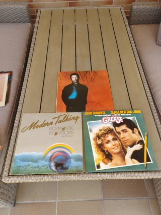 Lote 3 Vinilos: Grease, Modern Talking, Juan Pardo
