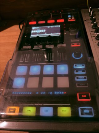 2 x Controladores DJ Traktor Kontrol D2
