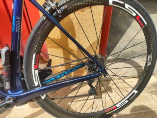 Bicicleta carretera MERIDA SCULTURA 7000E
