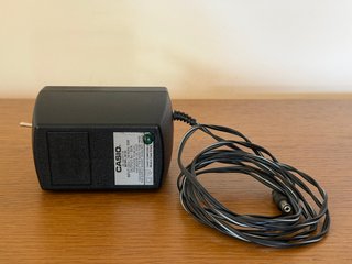 Casio ToneBank CT-670 con soporte