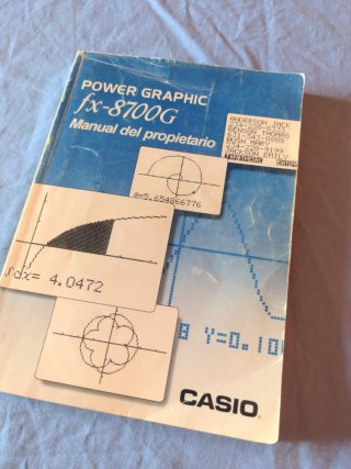 Calculadora Científica Casio FX-8700G