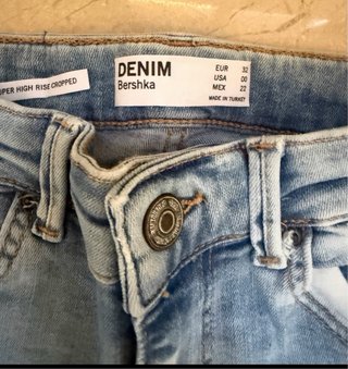 Pantalones vaqueros desgastados azules