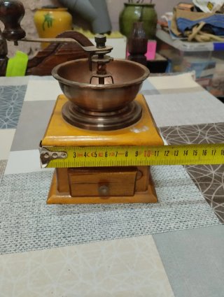 Molinillo de café vintage madera y metal