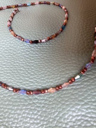 Collar de hematita, cobre y cristal