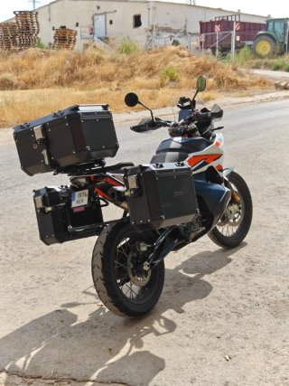 KTM 890 Adventure R(2023)-Full Preparación/Extras