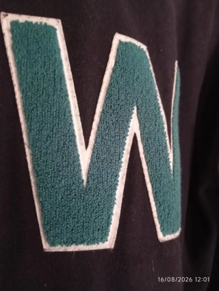 Chaqueta Zara estilo Varsity