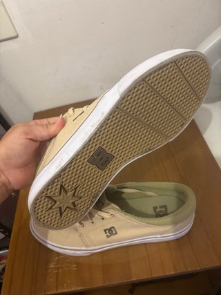 Zapatos DC Shoes color beige