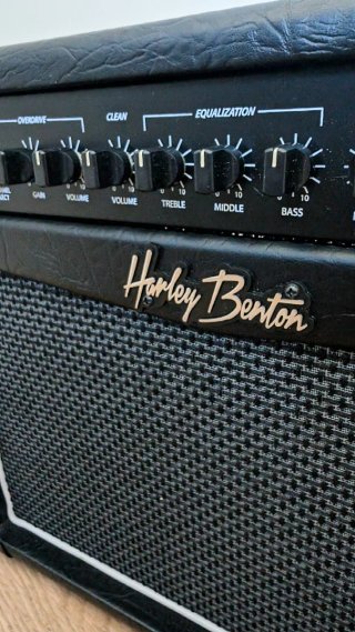 Amplificador HARLEY BENTON HB-20R