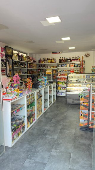 Traspaso Tienda de Alimentación Autoservicio.
