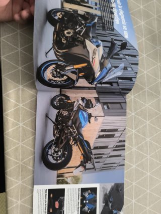 Catálogo Suzuki GSX 1000 GX