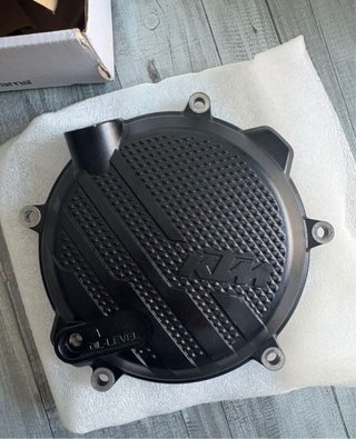 Tapa de embrague KTM exc 150 2025