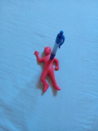 Lapicero figura humana roja