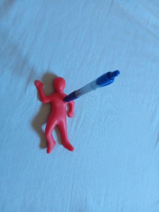 Lapicero figura humana roja