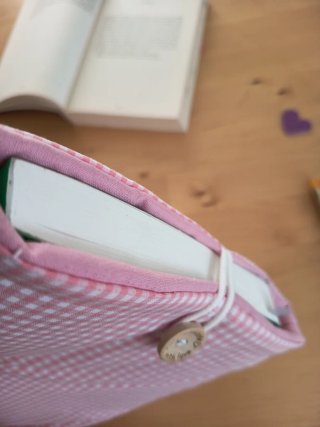 Funda de tela para libro color rosa
