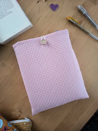Funda de tela para libro color rosa