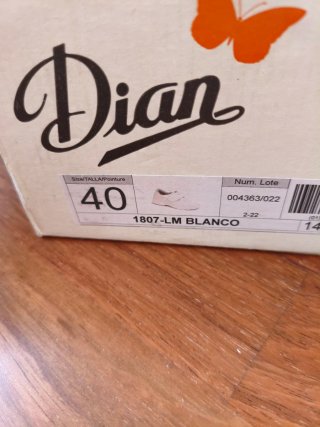 Zapatos trabajo Dian Talla 40 Blancos