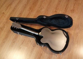 Guitarra Gretsch G2420 Streamliner + Estuche