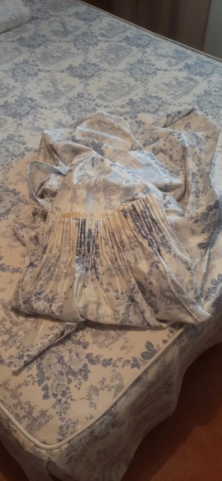 Conjunto colcha, cojines y cortina